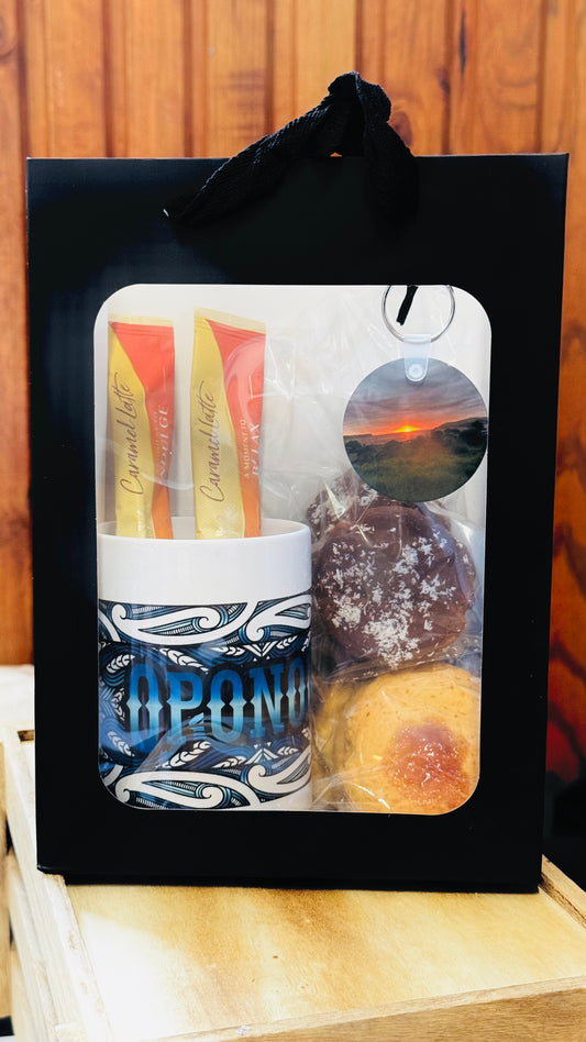 In-person Collection Deluxe Gift Bag ‘Opononi’’